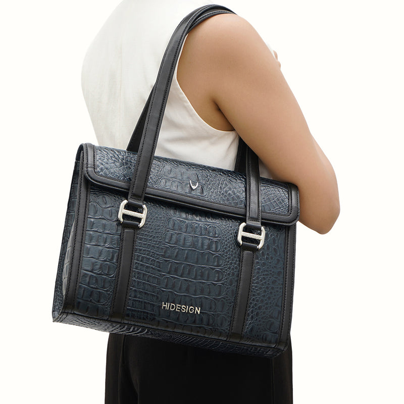 ORLY 02  SHOULDER BAG