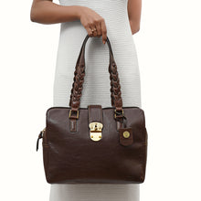 Load image into Gallery viewer, RESORT 02 SHOULDER BAG
