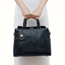 Load image into Gallery viewer, RITZ 02 SLING BAG
