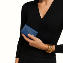 Load image into Gallery viewer, TOWER W1 CARD HOLDER
