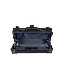 Load image into Gallery viewer, Louvre 02 Green Leather Shoulder Bag

