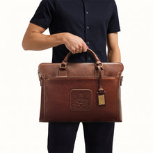 Load image into Gallery viewer, Carnegie 01 Tan Leather Laptop Bag
