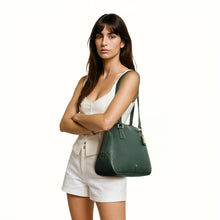 Load image into Gallery viewer, St. Martin 02 Green Leather Shoulder Bag
