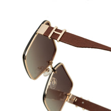 Load image into Gallery viewer, Arno Men's Brown Navigator Sunglasses
