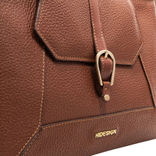 Load image into Gallery viewer, Hydor 01 Tan Leather Shoulder Bag
