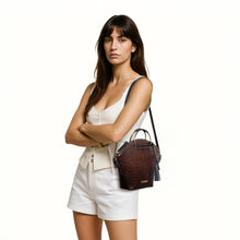 Load image into Gallery viewer, Lunara 01 Brown Leather Shoulder Bag
