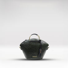 Load image into Gallery viewer, Lunara 01 Green Leather Shoulder Bag
