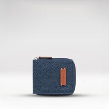 Load image into Gallery viewer, Hydor W1 Blue Leather Bi Fold Wallet
