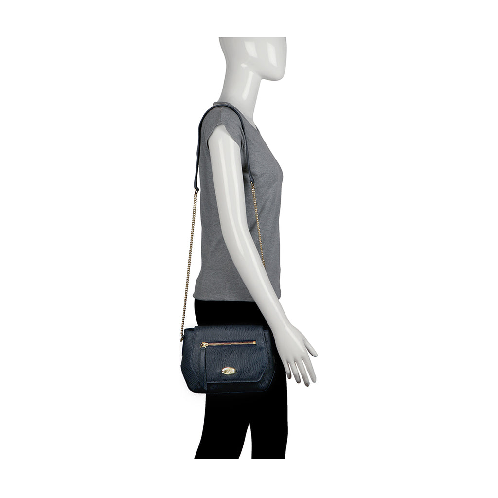 EE TAURUS 03 SLING BAG