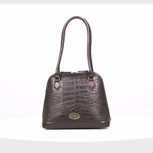 Load and play video in Gallery viewer, Ee Cleo 01 Brown Leather Tote Bag
