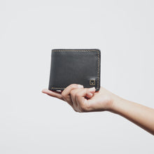 Load and play video in Gallery viewer, Bonaparte W2 Black Leather Tri Fold
