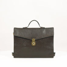 Load and play video in Gallery viewer, COUNT 01 MESSENGER BAG
