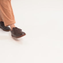 Load and play video in Gallery viewer, BELMOND  SNEAKER
