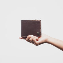 Load and play video in Gallery viewer, Bonaparte W2 Brown Leather Tri Fold
