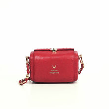 Load and play video in Gallery viewer, CORAL 02 SHOULDER BAG
