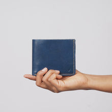 Load and play video in Gallery viewer, COUNT W1 BI FOLD
