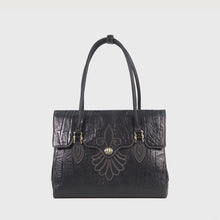 Load and play video in Gallery viewer, Comtesse 02 Black Leather Tote Bag

