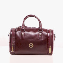 Load and play video in Gallery viewer, LENIN 03 DUFFLE BAG
