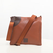Load and play video in Gallery viewer, AKASAKA 03 CROSSBODY

