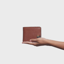 Load and play video in Gallery viewer, Hydor W3 Tan Leather Bi Fold Wallet

