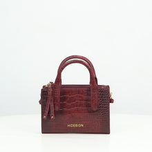 Load and play video in Gallery viewer, CASINO 01 SLING BAG
