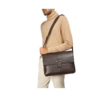 Load image into Gallery viewer, BOWFELL 03 MESSENGER BAG
