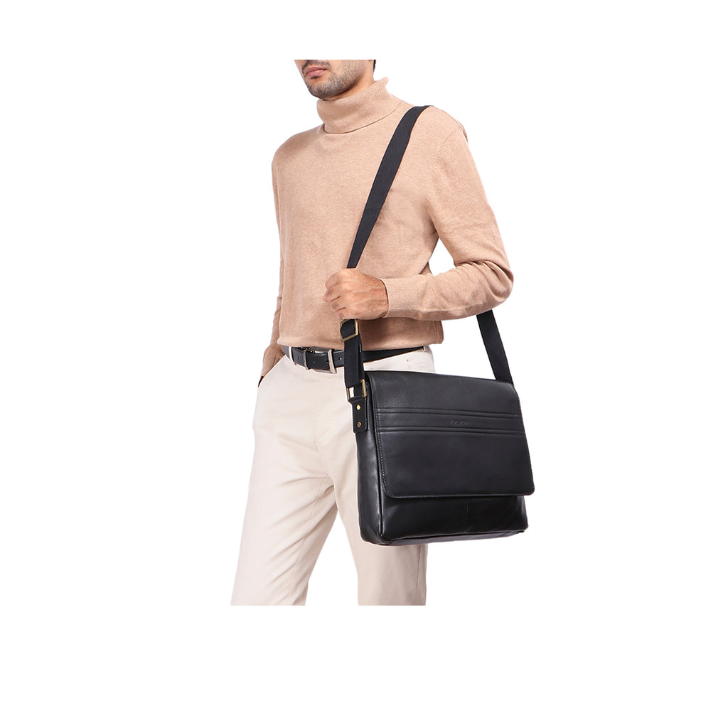 Buy Black Ee Adam 01 Messenger Bag Online - Hidesign