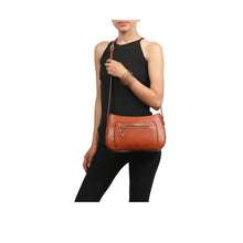 Load image into Gallery viewer, MAINE 03 CROSSBODY
