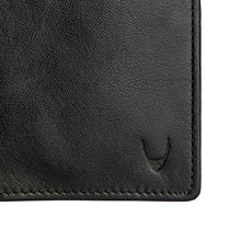 Load image into Gallery viewer, EE 277-F031 RF PASSPORT HOLDER - Hidesign
