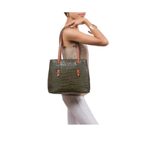 Load image into Gallery viewer, EE LEANDRA 02-M SHOULDER BAG
