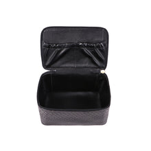 Load image into Gallery viewer, EVE 01 WASH BAG
