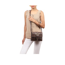 Load image into Gallery viewer, GWEN 02 SLING BAG
