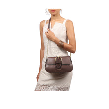 Load image into Gallery viewer, GWEN 03 SLING BAG
