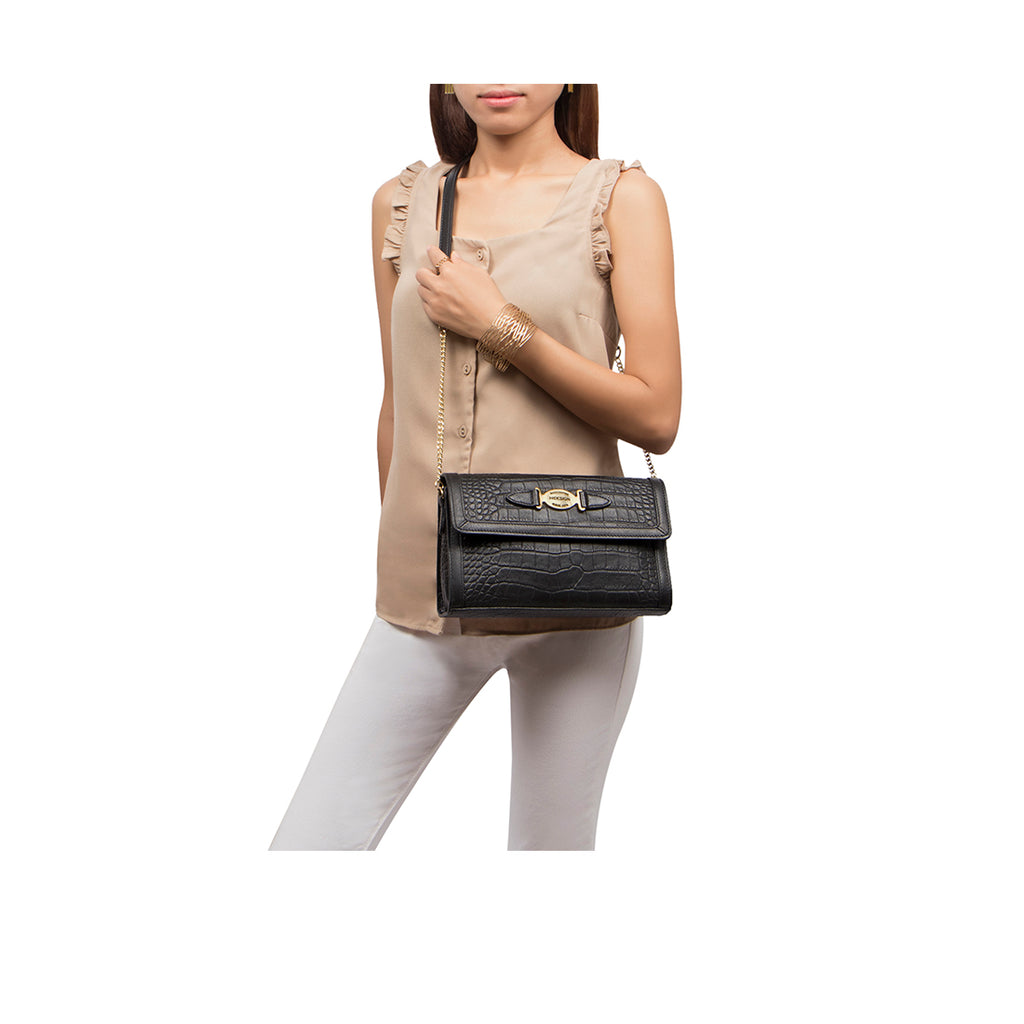 SELENA 01 SLING BAG