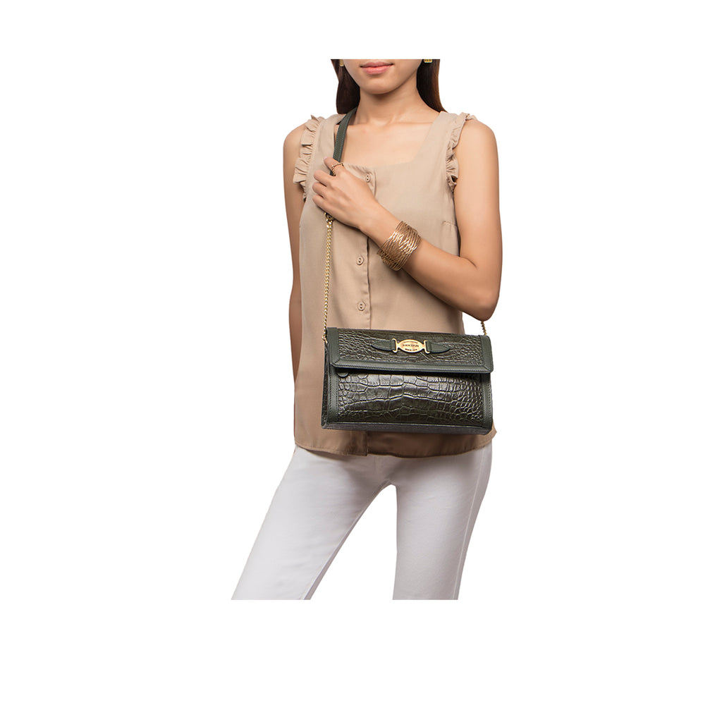 SELENA 01 SLING BAG