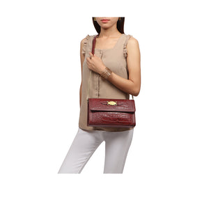 SELENA 01 SLING BAG