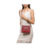 Load image into Gallery viewer, VITORIA 01 SLING BAG
